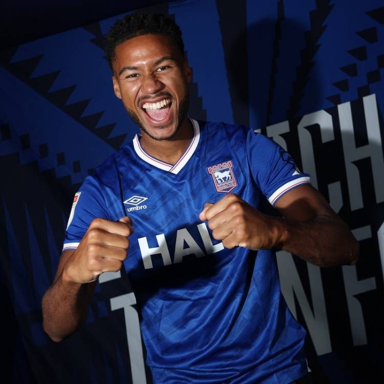 官方：伊普斯维奇再次租借那不勒斯中场卡尤斯特 据悉总价950万欧