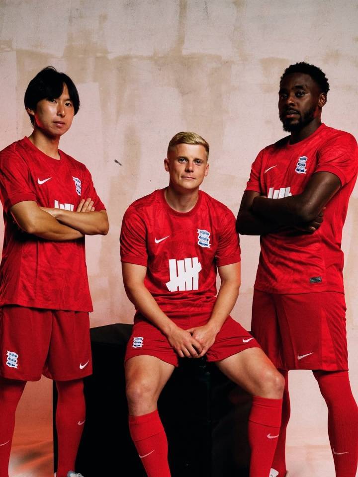 津门虎球衣遭伯明翰“撞车”!此前号称是中超少数的独立设计球衣