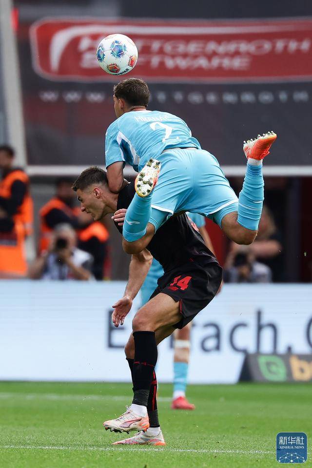 足球丨德甲：勒沃库森不敌霍芬海姆