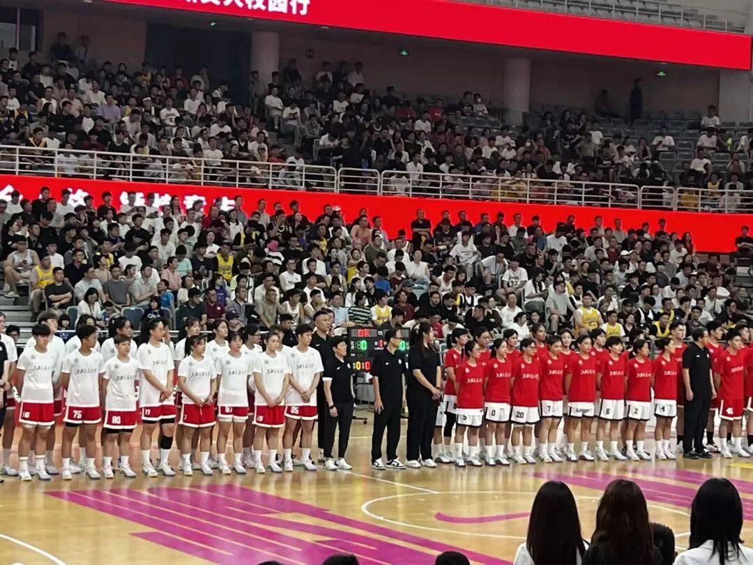 詹姆斯上海交大活动，圆满结束！