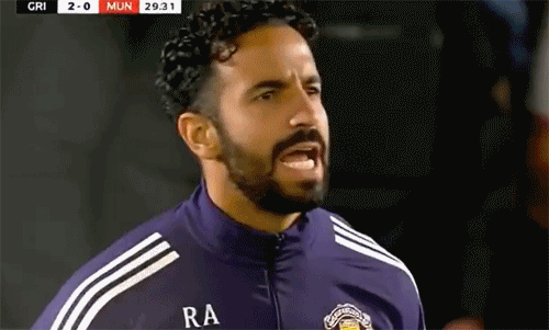 曝曼联高层迷信青训新帝星不买中场,阿莫林不满却也无奈!中场没人让其满意