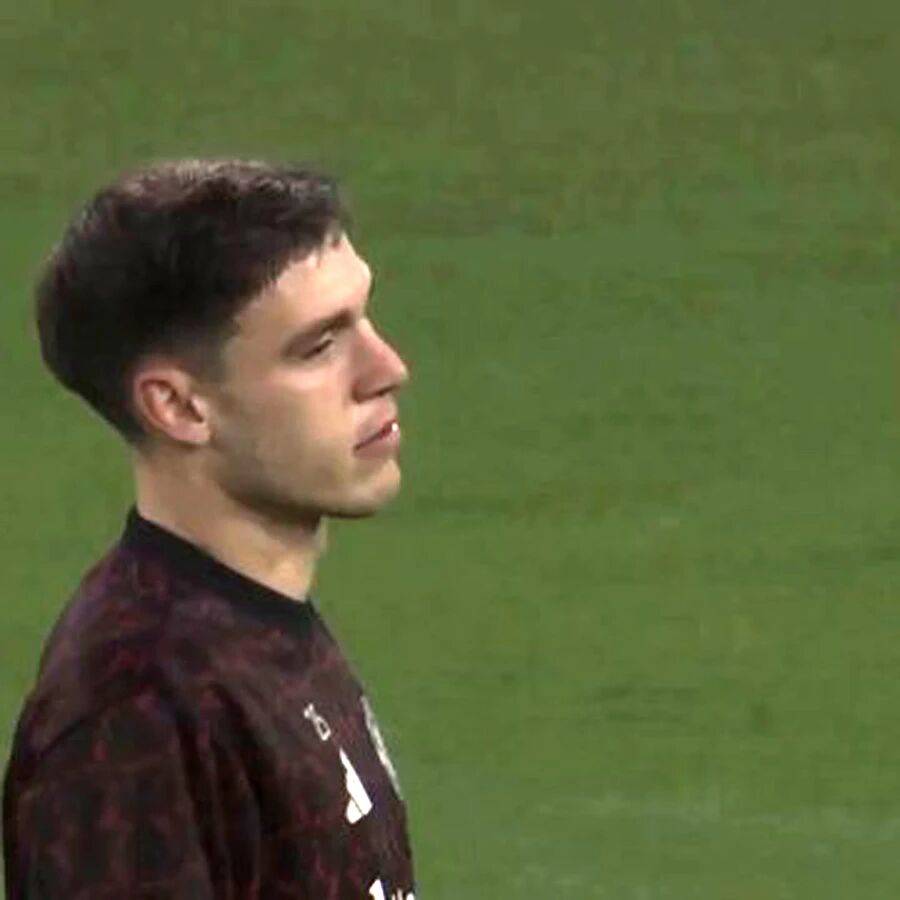 曝曼联高层迷信青训新帝星不买中场,阿莫林不满却也无奈!中场没人让其满意