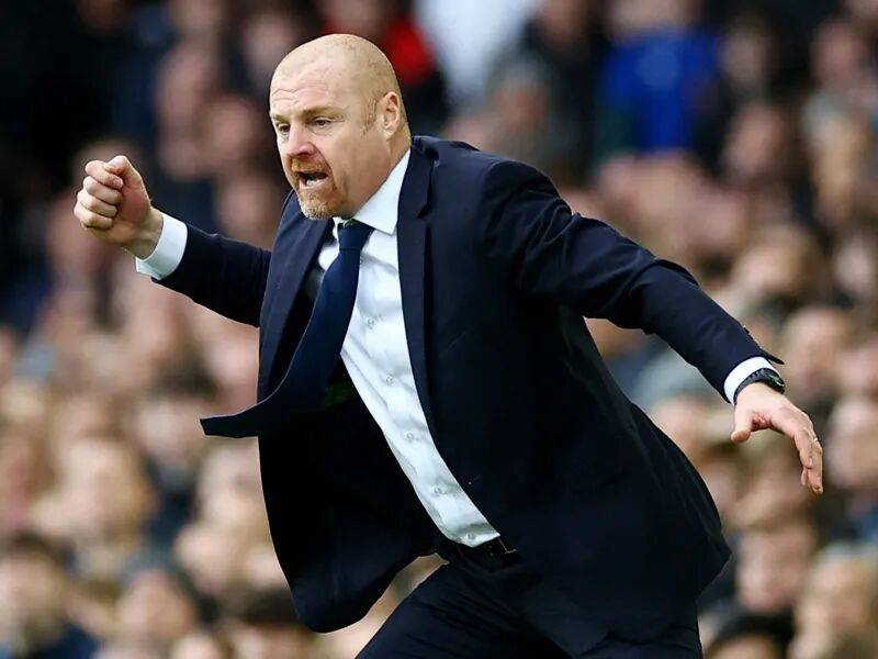 央视直播英超豪门，利物浦苦主走下神坛，对手力挺阿森纳冲击两冠