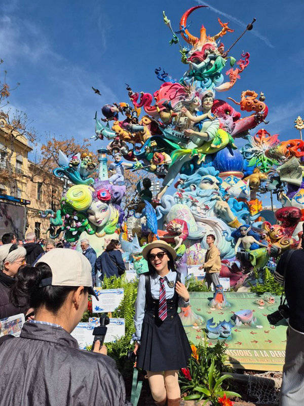 在火焰与海风之间：法雅节十年，瓦伦西亚如何让传统焕发当代表达