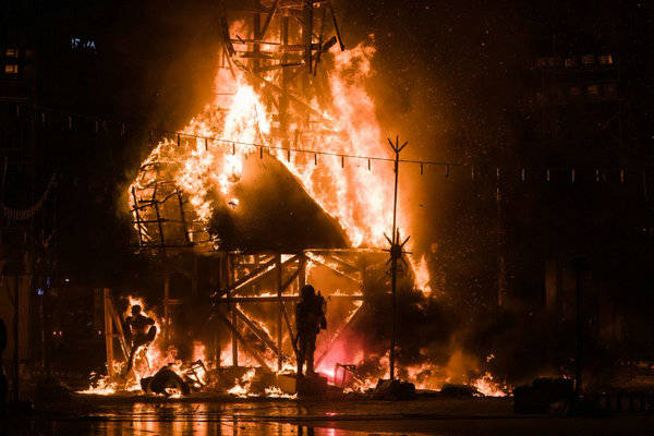 在火焰与海风之间：法雅节十年，瓦伦西亚如何让传统焕发当代表达